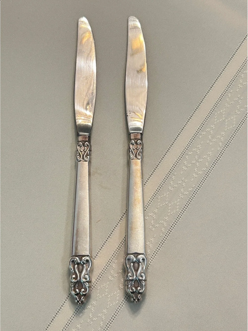1847 Rogers Bros King Frederik Silverplate Dinner Forks, Set of Three